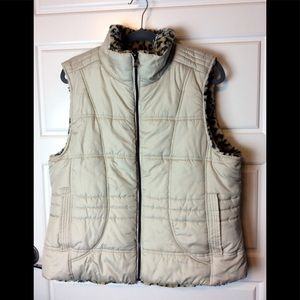 KC Collections Reverse Faux Fur Puffer Vest. SzXL